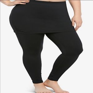 ISO Torrid skirted leggings!! - 2x & 3X